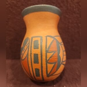 Vtg Jemez Pottery Vase